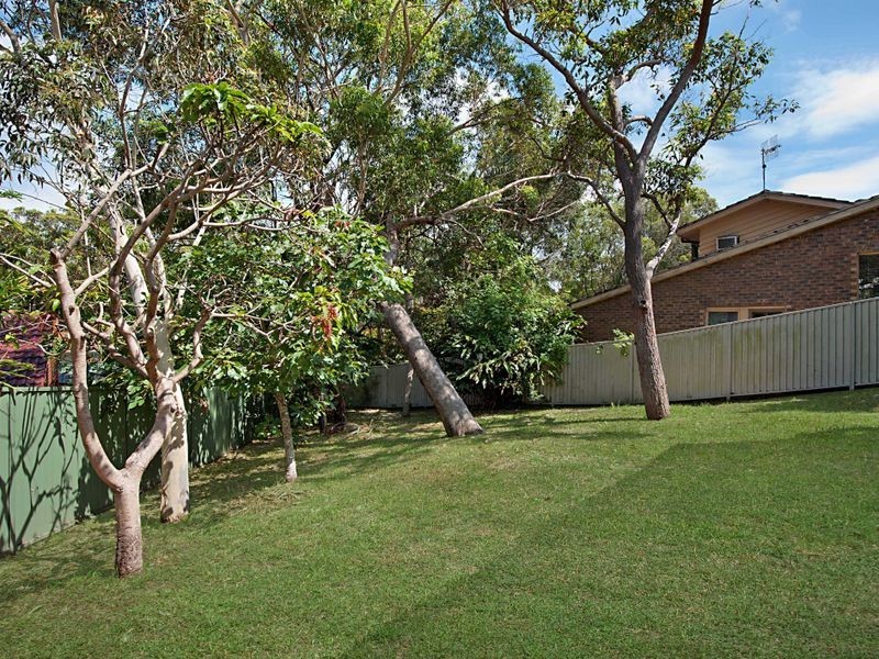 33 Hopetoun Street, Forresters Beach NSW 2260