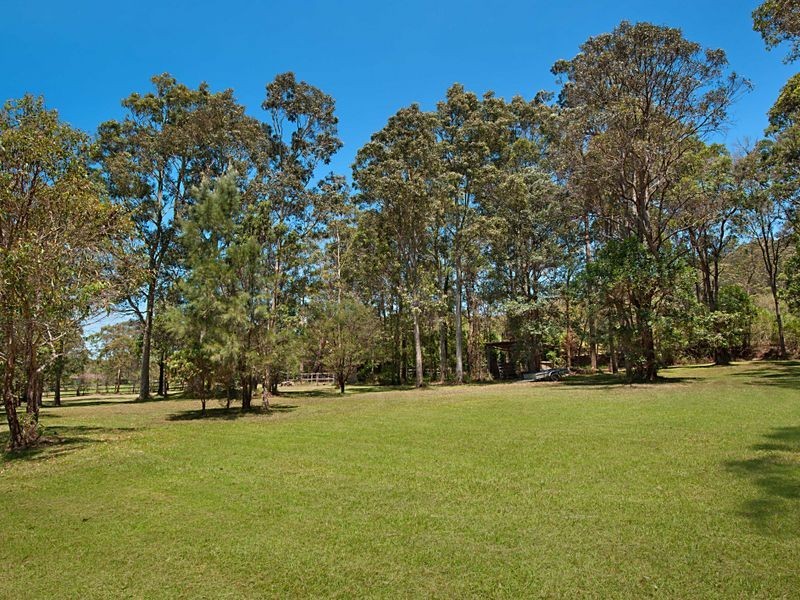 327 Tumbi Road, Wamberal NSW 2260