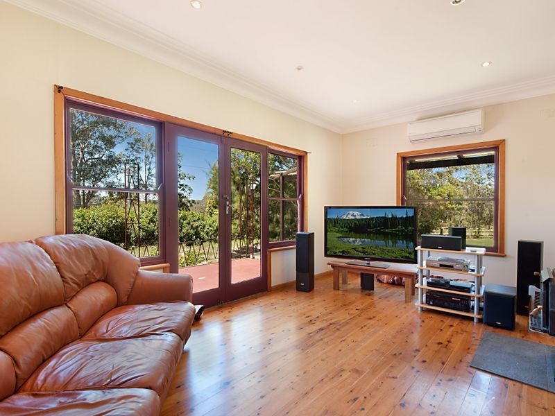 327 Tumbi Road, Wamberal NSW 2260