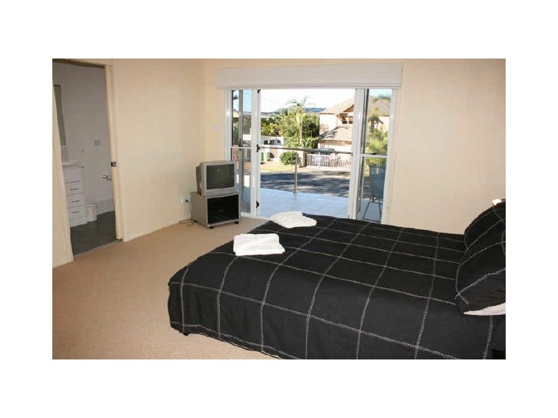 1/13 North Avoca Parade, North Avoca NSW 2260