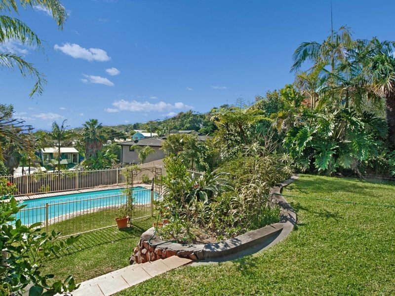 20 North Scenic Road, Forresters Beach NSW 2260
