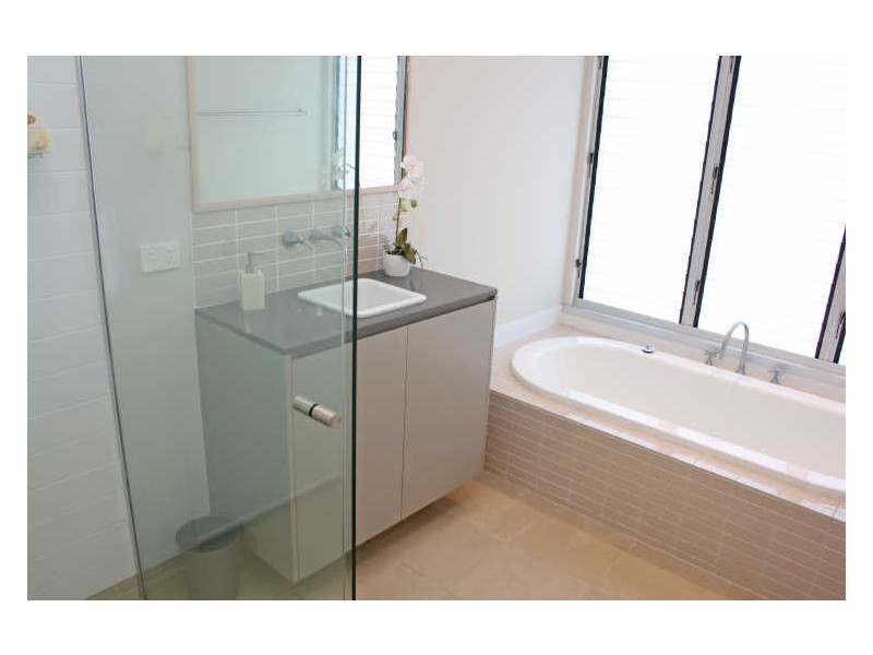 51 Ocean View Drive, Wamberal NSW 2260