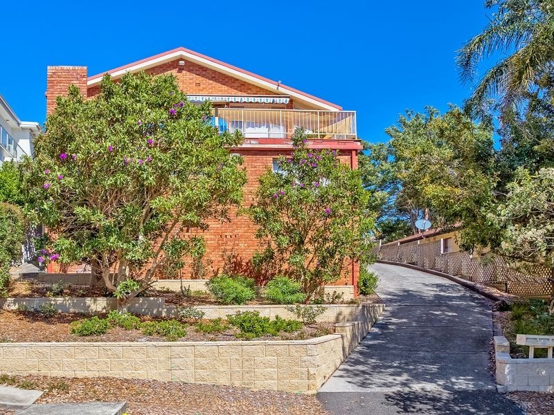 2/24 Maroomba Road, Terrigal NSW 2260