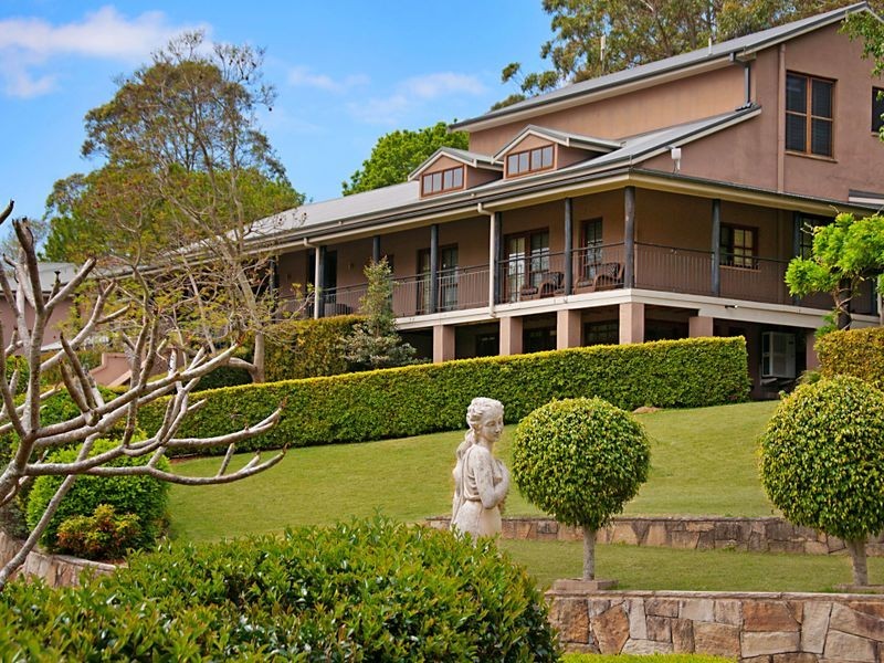 206 Oak Rd, Matcham NSW 2250