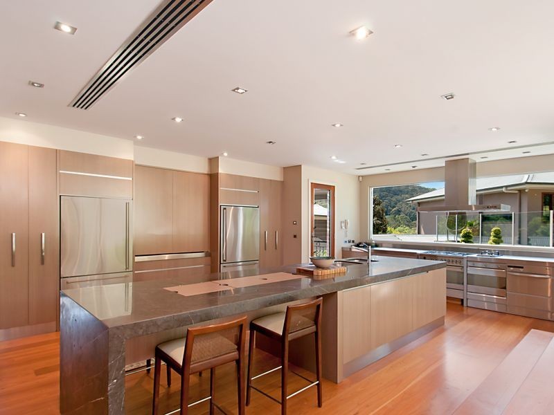 206 Oak Rd, Matcham NSW 2250