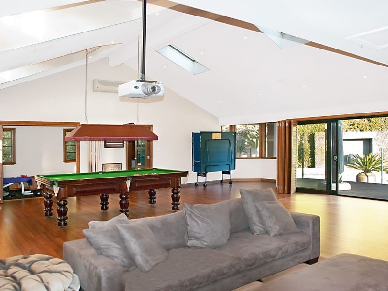 206 Oak Rd, Matcham NSW 2250