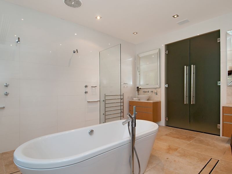 206 Oak Rd, Matcham NSW 2250