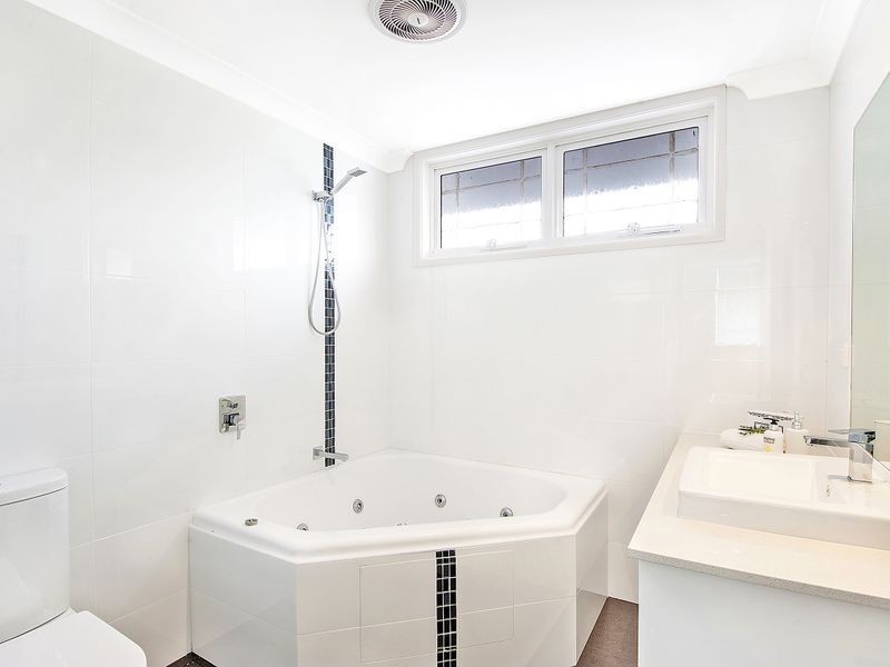 34 Ocean View Drive, Wamberal NSW 2260
