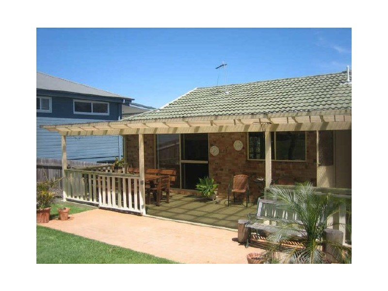 19 Bellevue Road, Forresters Beach NSW 2260