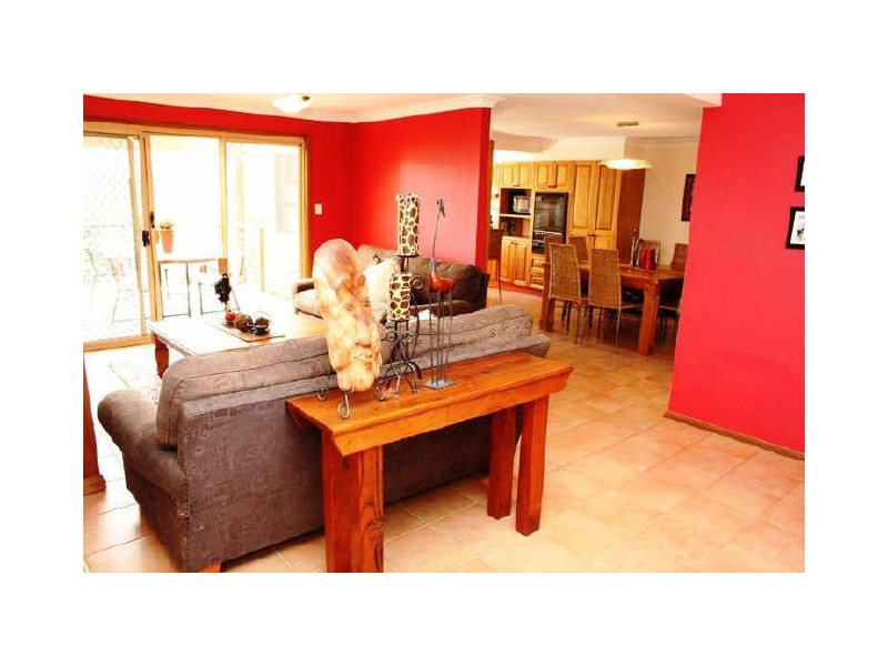 6 Cheswick Street, Avoca Beach NSW 2251