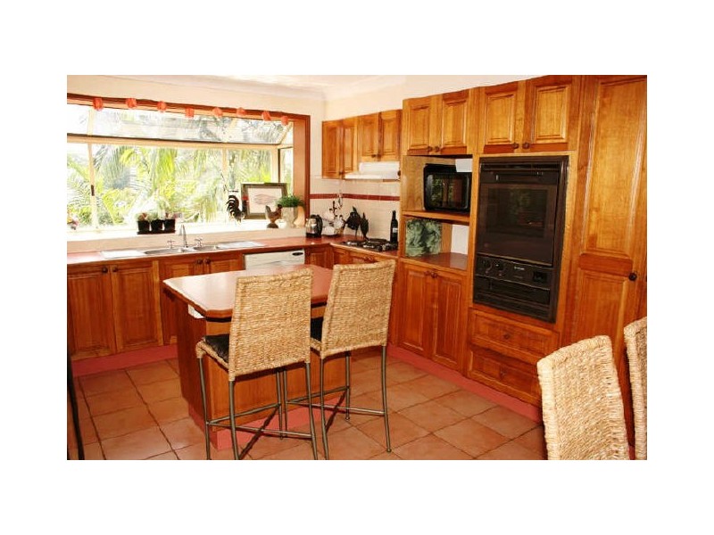 6 Cheswick Street, Avoca Beach NSW 2251