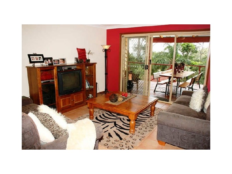 6 Cheswick Street, Avoca Beach NSW 2251