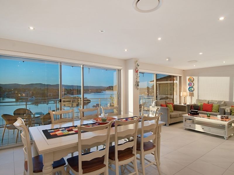 11 Empire Bay Drive, Daleys Point NSW 2257