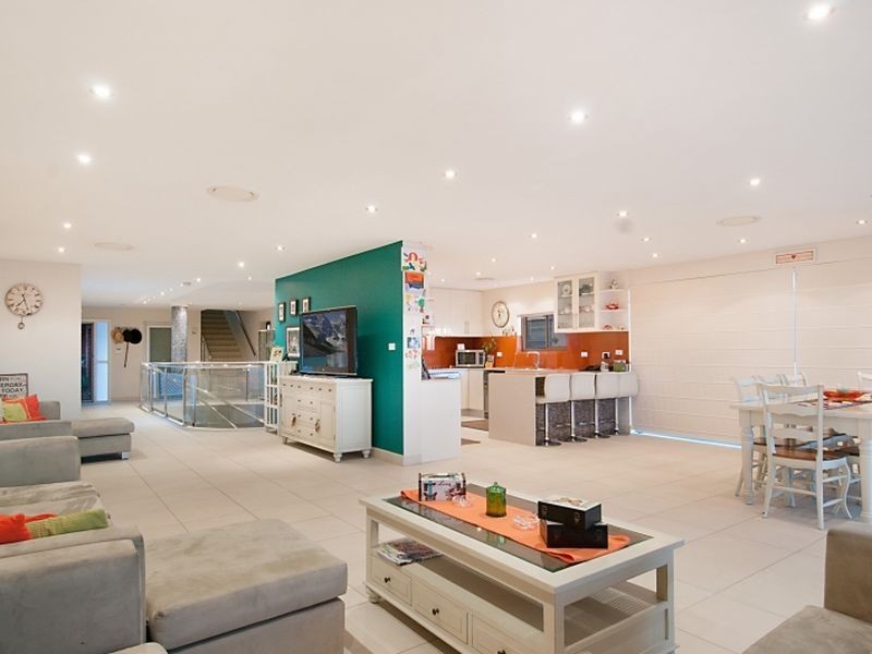 11 Empire Bay Drive, Daleys Point NSW 2257