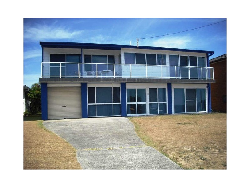 89 Kalakua Avenue, Forresters Beach NSW 2260