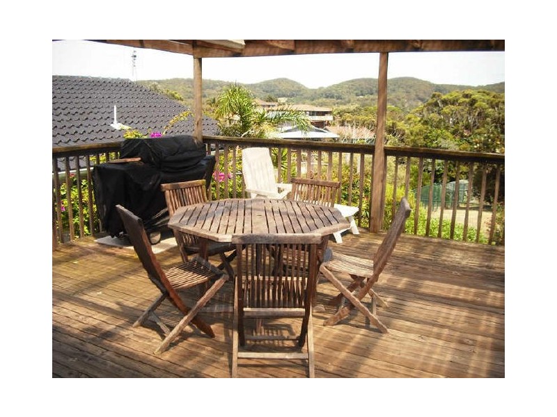 89 Kalakua Avenue, Forresters Beach NSW 2260