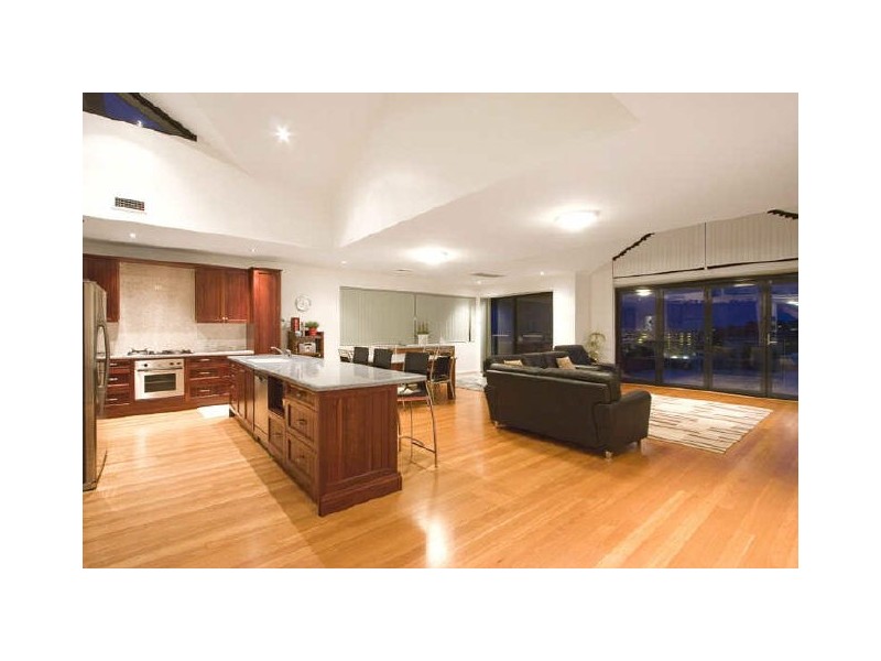 1/30-32 Barnhill Road, Terrigal NSW 2260