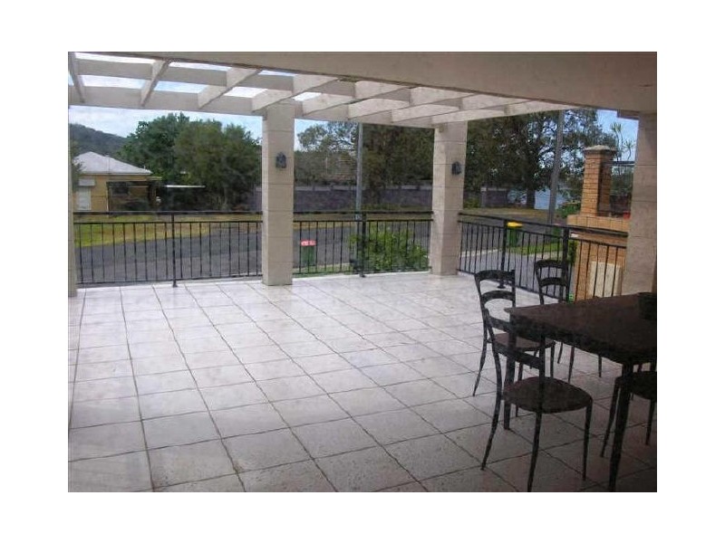 32F Caroline Street, East Gosford NSW 2250