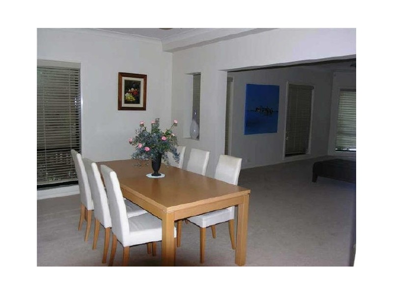 32F Caroline Street, East Gosford NSW 2250