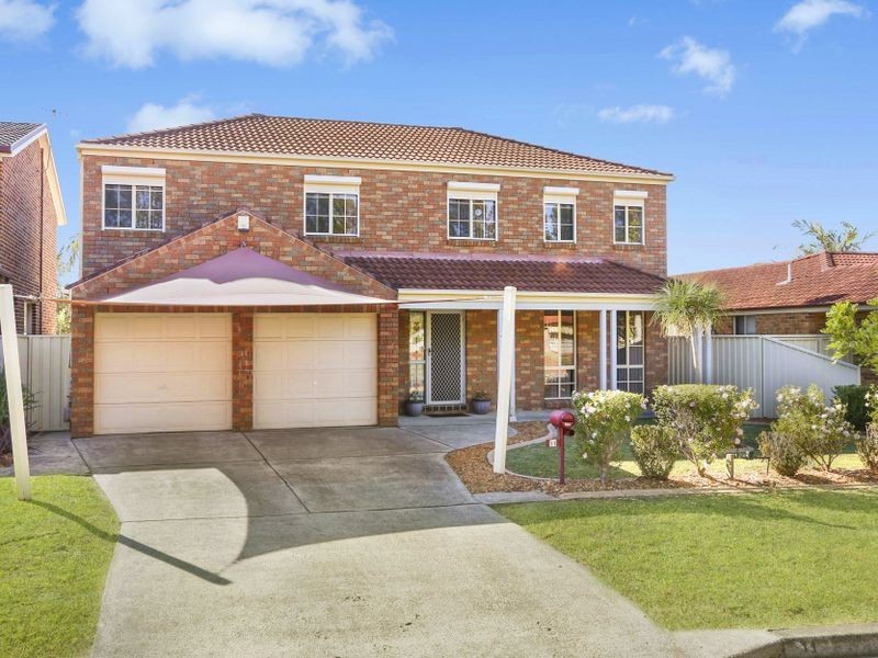 11 MacIntyre Street, Bateau Bay NSW 2261