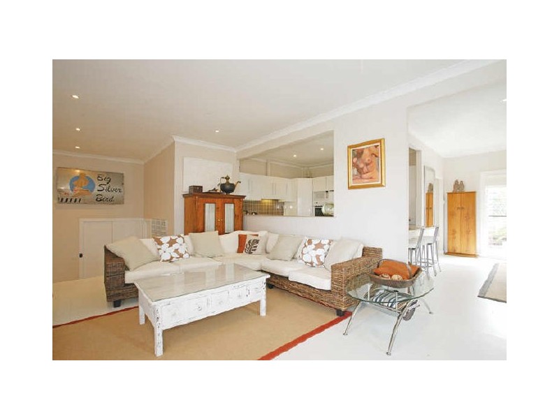 10 Lumeah Avenue, Wamberal NSW 2260