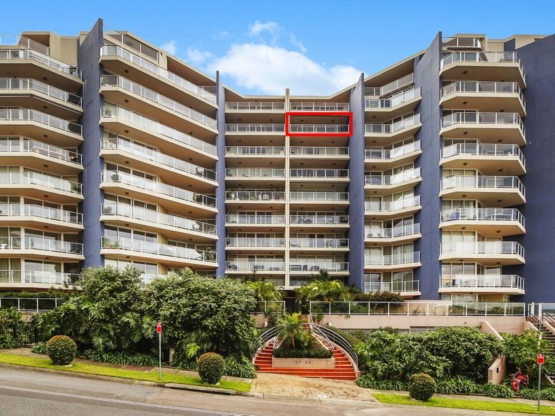 904/ 97-99 John Whiteway Drive, Gosford NSW 2250