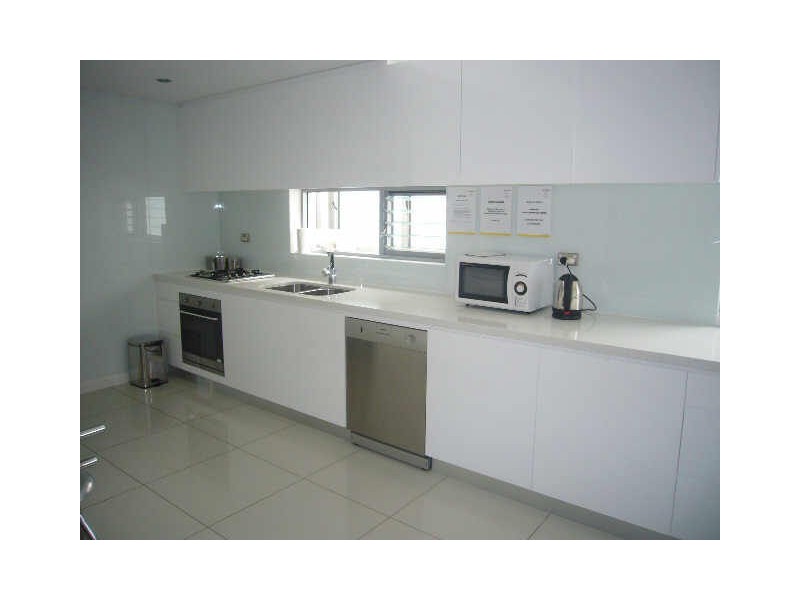 2/24 Kurrawyba Avenue, Terrigal NSW 2260