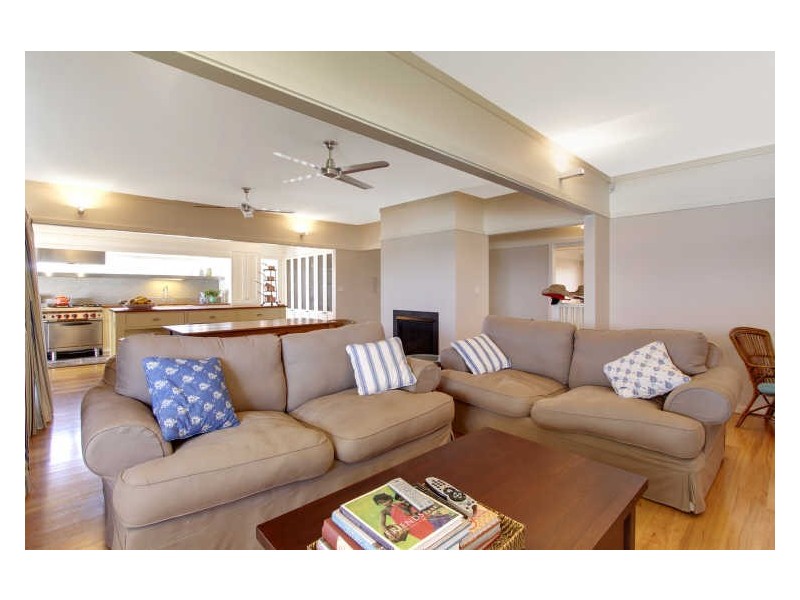 97 Oceanview Drive, Wamberal NSW 2260