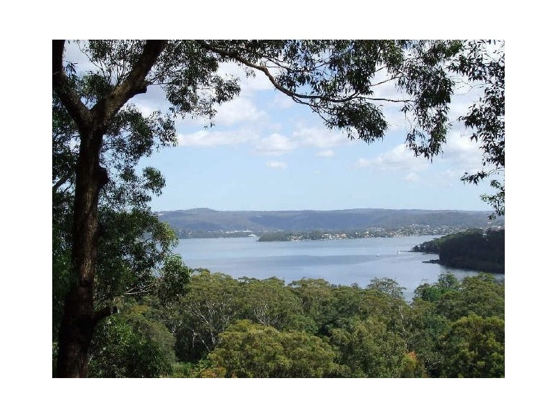 27 Llewellyn St, Saratoga NSW 2251