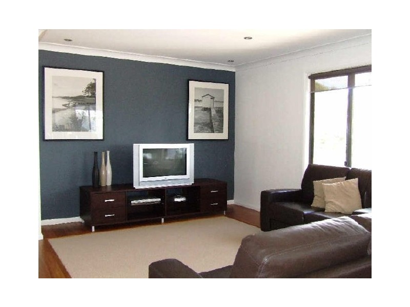 27 Llewellyn St, Saratoga NSW 2251