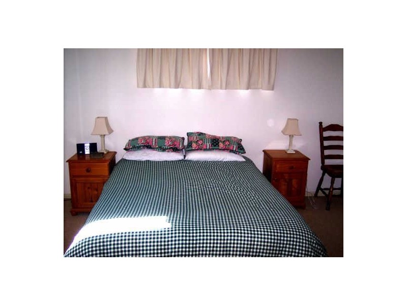 1/2 Renown Street, Wamberal NSW 2260