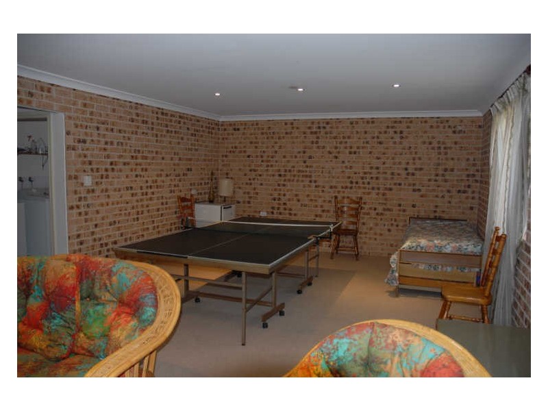 1/2 Renown Street, Wamberal NSW 2260