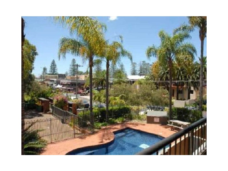 4/13 Campbell Cresent, Terrigal NSW 2260