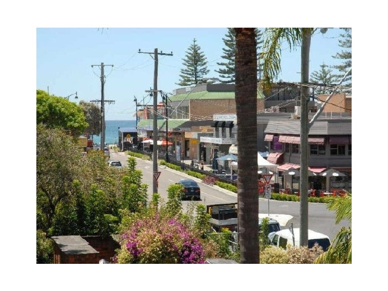 4/13 Campbell Cresent, Terrigal NSW 2260