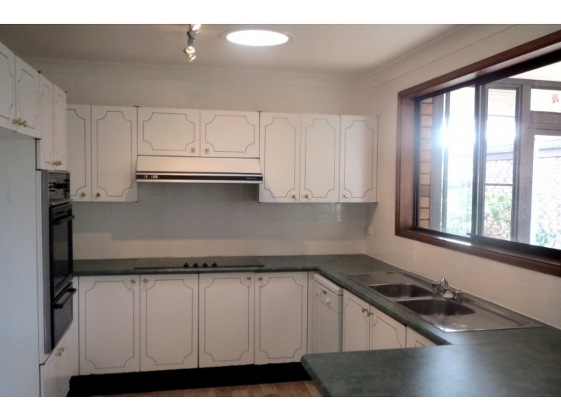 1 Nautilus Crescent, St Huberts Island NSW 2257