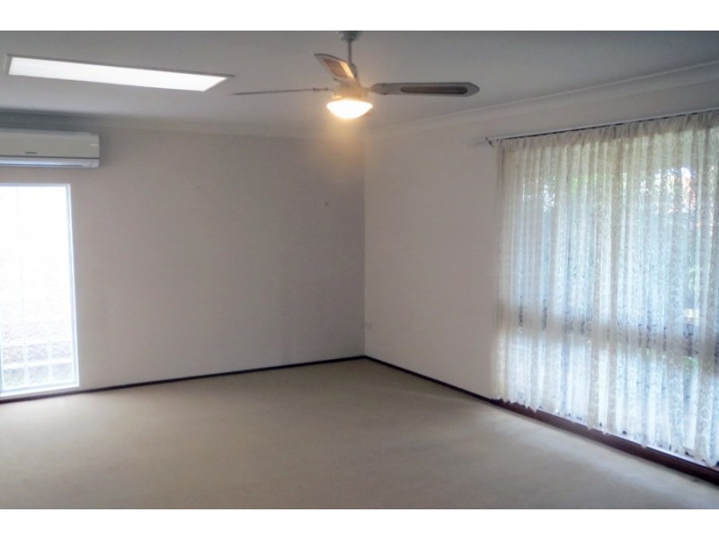 1 Nautilus Crescent, St Huberts Island NSW 2257