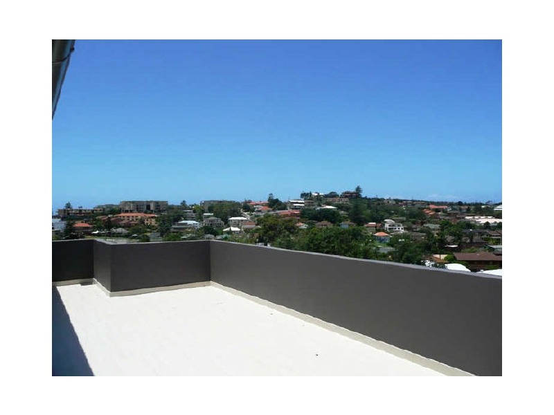 1/24 Kurrawyba Avenue, Terrigal NSW 2260