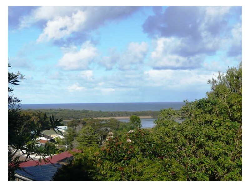 17 Braemar Drive, Wamberal NSW 2260