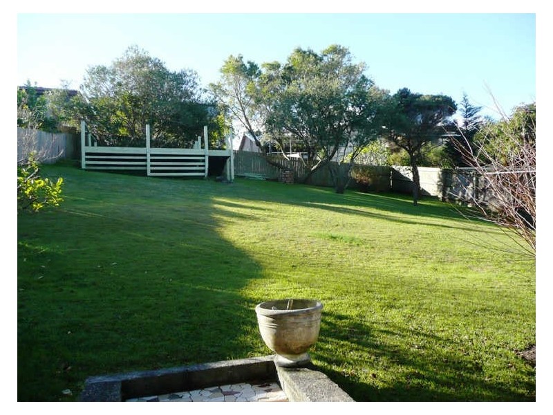 17 Braemar Drive, Wamberal NSW 2260
