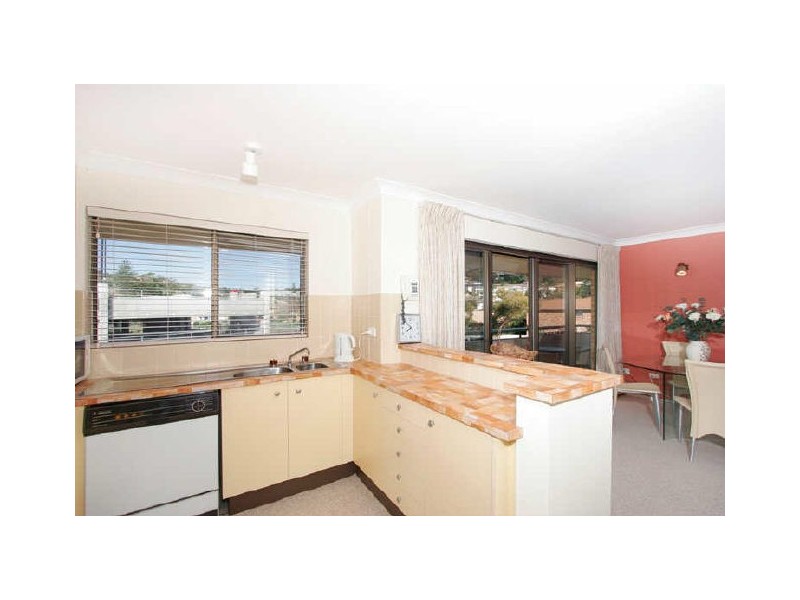 9/10 Wilson Rd, Terrigal NSW 2260