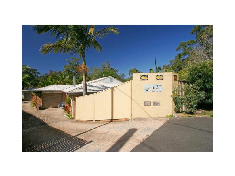 1/215 The Round Dr, Avoca Beach NSW 2251