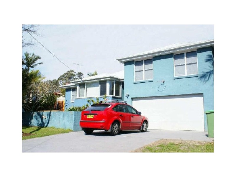 28 Old Gosford Rd, Wamberal NSW 2260