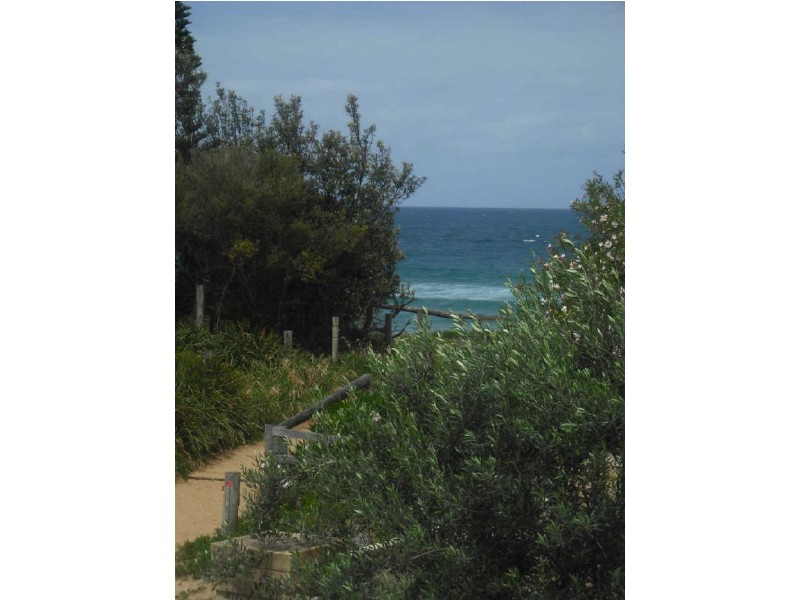 35 View St, North Avoca NSW 2260