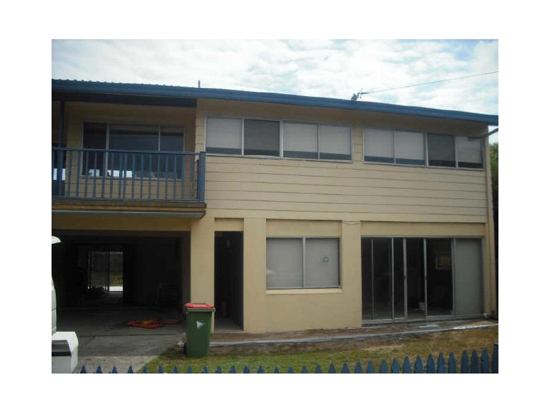 35 View St, North Avoca NSW 2260