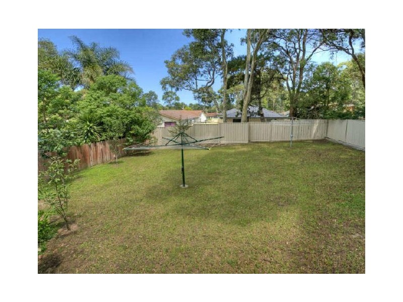 18 Elaine Avenue, Berkeley Vale NSW 2261