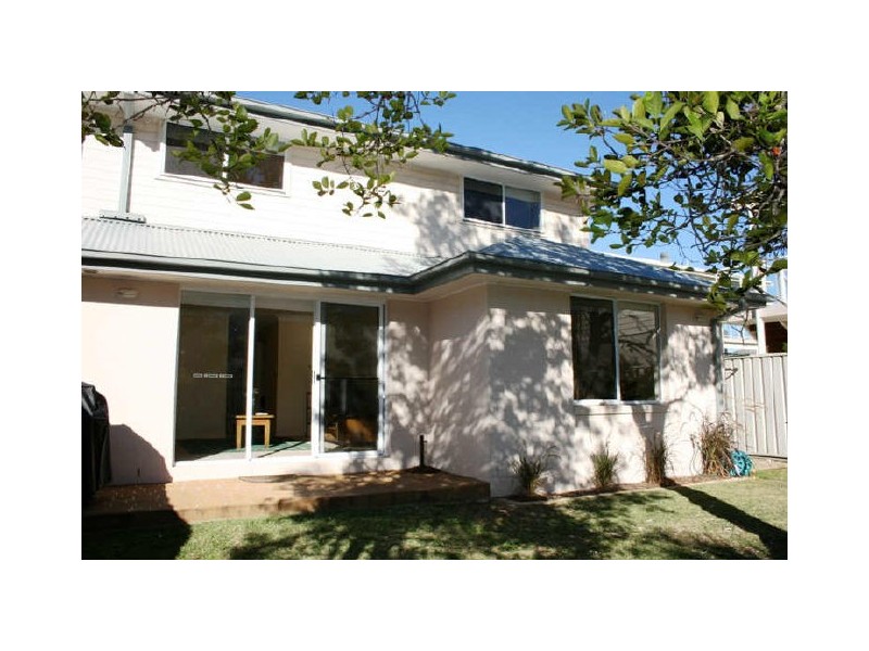 1/13 North Avoca Parade, North Avoca NSW 2260