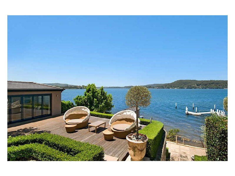 1-3 Albany Street, Point Frederick NSW 2250