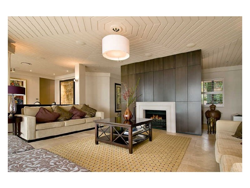 1-3 Albany Street, Point Frederick NSW 2250