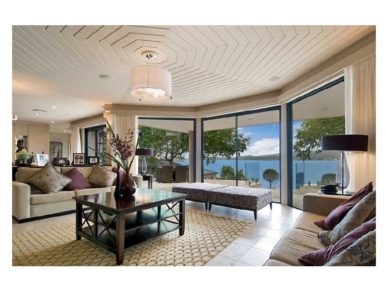 1-3 Albany Street, Point Frederick NSW 2250