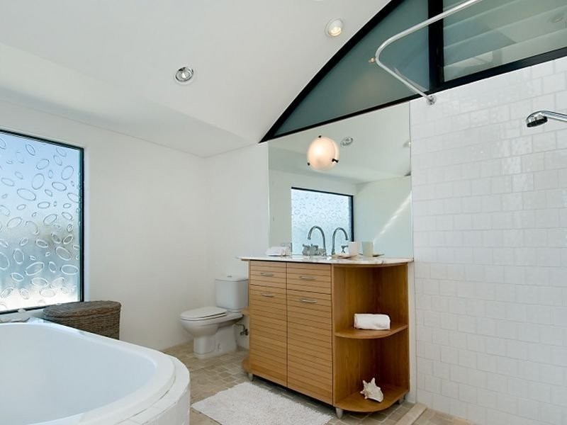 32 North Avoca Parade, North Avoca NSW 2260